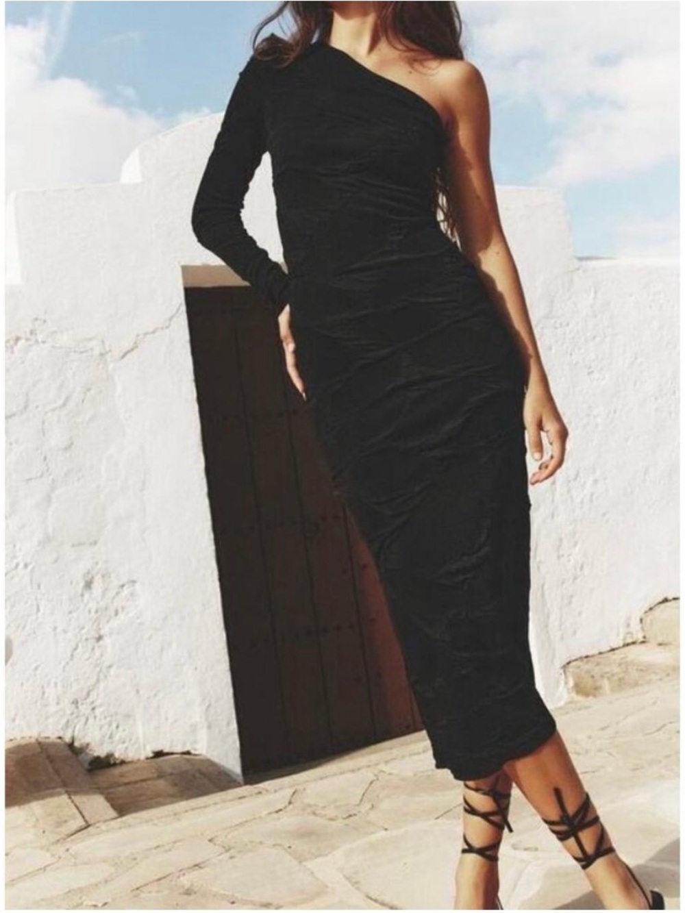 Zara Black Asymmetric One Shoulder Long Sleeve Ruched
Knit Dress Large NWT